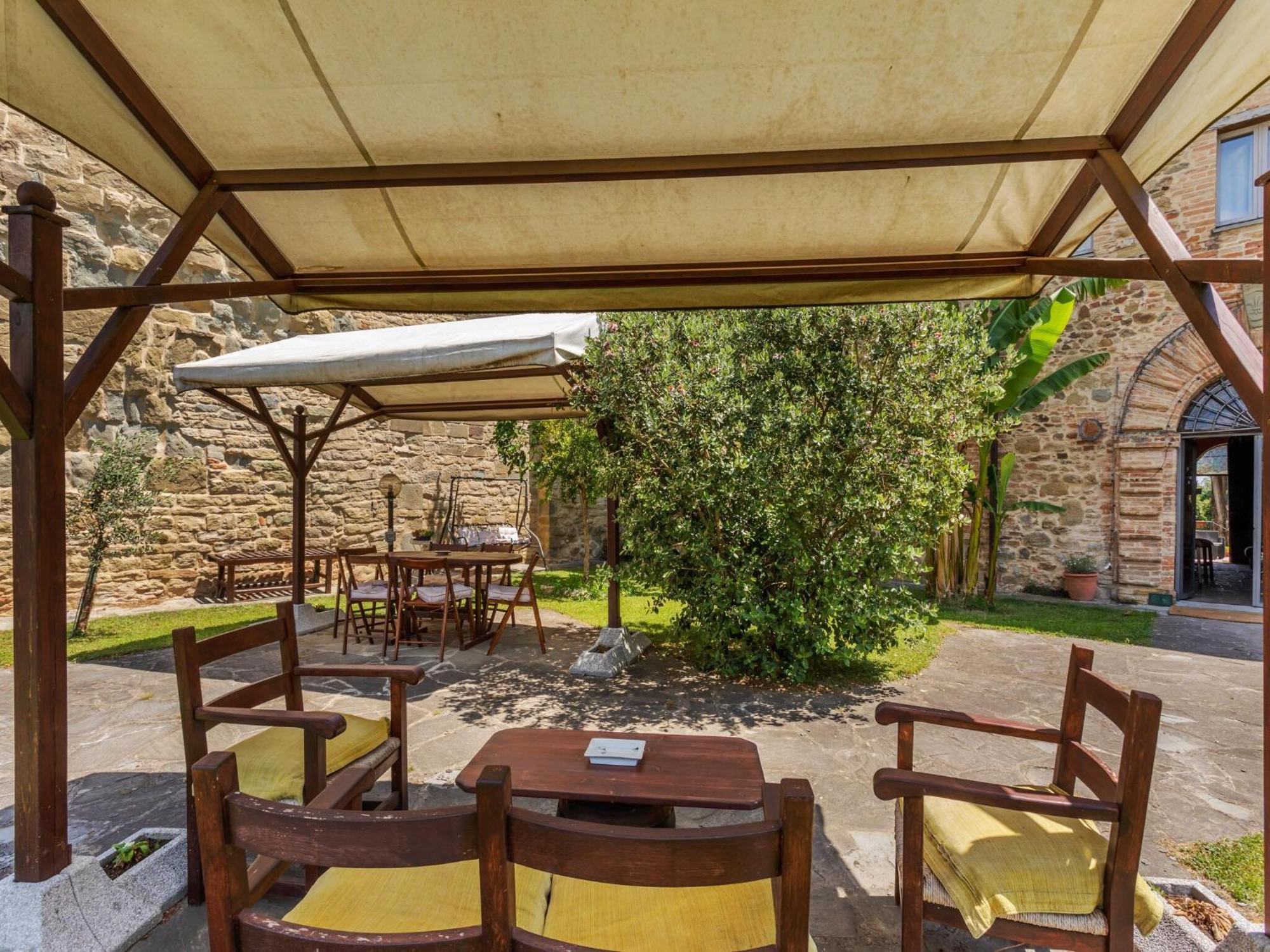 Rustic Holiday Home In Citt Di Castello With Swimming Pool 치타디카스텔로 외부 사진